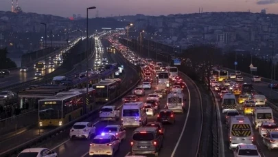 Ramazan Bayramı'nda Rekor! 4 Günde 8,4 Milyon Araç Yollardaydı!