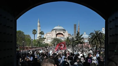 2025’in İlk İki Ayında Türkiye’ye En Fazla Turist İran’dan Geldi