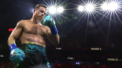 Ünlü Dövüşçü Canelo’dan Ronaldo’ya Şaşırtan Çağrı: Oğlun Beni İzlerken Büyüdü!