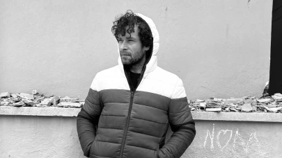 Sevmenin ve Vazgeçmenin Hikâyesi: Umut Yunus Ateş’ten İçimizi Yakan Yeni Şarkı