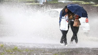 Bu illerde dışarı çıkmayın! Kuvvetli yağış geliyor! İşte riskli bölgeler