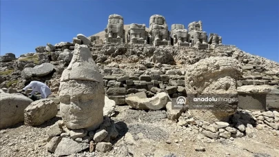 Bayramda Nemrut Dağına Yoğun İlgi: 6 bin Vatandaş Ziyaret Etti