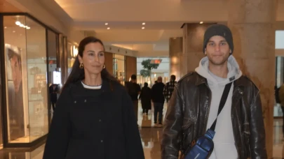 Oğluyla Yakın İlişkisi Dikkat Çekti! Arzum Onan Alışverişte Gönülleri Kazandı