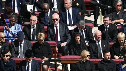 TBMM Başkanı Kurtulmuş, Papa Franciscus'un Cenaze Törenine Türkiye'yi Temsilen Katıldı