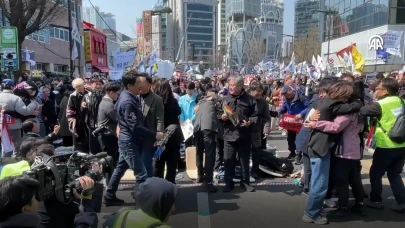 Güney Kore'de İlan Edilen Sıkıyönetim Kararı Anayasaya Aykırı Bulundu