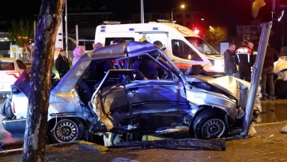 Kavşakta Ölümle Burun Buruna! Alkollü Sürücü Ortalığı Savaş Alanına Çevirdi