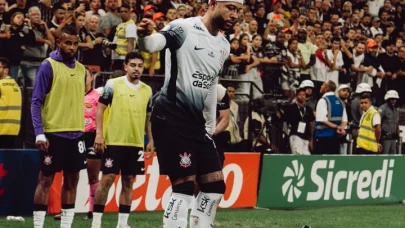 Memphis Depay'ın Yaptığı O Hareketle İlgili Yasak Kararı! Neymar ve Melo Sosyal Medyadan İsyan Bayrağını Çekti