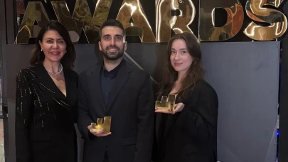 Teoman’la Alışverişe Kafa Rahatlığı Geldi: Hopi’ye Effie’den Çifte Altın!