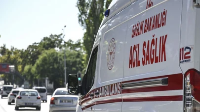 79 Yaşındaki Vatandaş Deprem Anında Ağır Yaralandı! Olay Yerine Ambulans Sevk Edildi