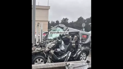 Kuzey Marmara Otoyolu Gişelerinde Bir Kaza Daha: Mecidiye Gişeleri'nde Otomobil TIR'a Arkadan Çarptı!