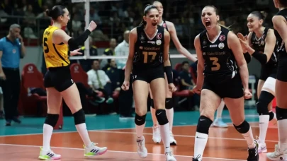 VakıfBank’tan Şampiyonluk İmzası: Fenerbahçe’yi 3-1 Mağlup Etti, Seriyi 3-0’a Getirdi