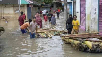 Güney Asya’da Felaket Gecesi: 100’ü Aşkın Can Kaybı!