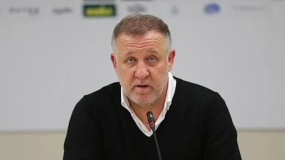 Mesut Bakkal Kimdir, Kaç Yaşında, Nereli, Hangi Takımı Çalıştırıyor, Mesleği Nedir? Hayatı ve Biyografisi