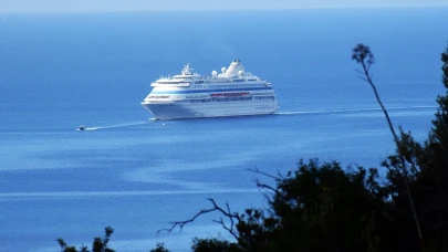 Bodrum'da Turizm Patladı! Dev Kruvaziyer Sezonu Başlattı