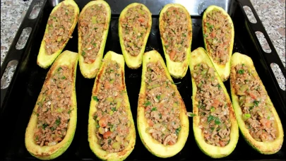 Patlıcan Yok Ama Lezzet Bol! Kabak Karnıyarık Tarifiyle Tanışın