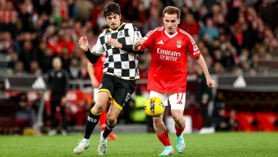 Türk Yıldız Avrupa’da Parlıyor: Kerem Aktürkoğlu Farense Maçında Sahneye Çıktı, Tribünleri Ayağa Kaldırdı!