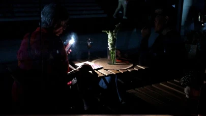 Avrupa’yı karartan elektrik kesintisinin ardındaki gerçek ne? Türkiye tehdit altında mı?