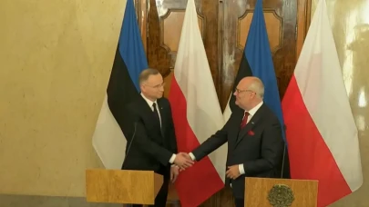 Polonya ve Estonya Cumhurbaşkanları'ndan NATO Üyelerine Bütçe Artırma Mesajı