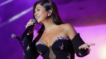 Sibel Can Sahnelere Fırtına Gibi Döndü! Gecede Gözyaşları Sel Oldu