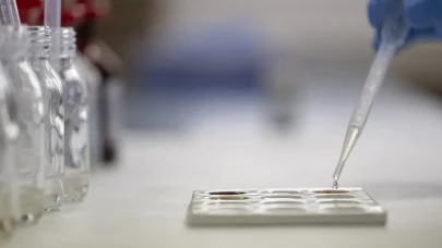 Kriminal Laboratuvarlarda Sessiz Deliller Konuşuyor: Suçların Şifresi Kimyasal Analizlerle Çözülüyor