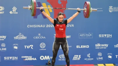 Moldova’da Tarih Yazdı: Cansel Özkan Avrupa Halter Şampiyonası’ndan Bronz Madalya ile Döndü!