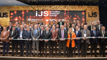 İstanbul'da Mücevher Fırtınası! 57. IJS Fuarı Küresel Devlerle Dolup Taştı