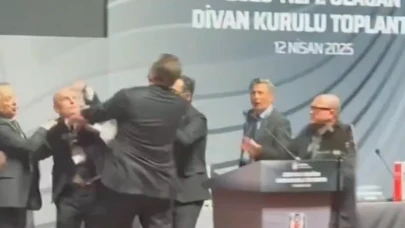 Hasan Arat'ın yumruklandığı anlar! Hasan Arat'a Yumruk Atan Kim?