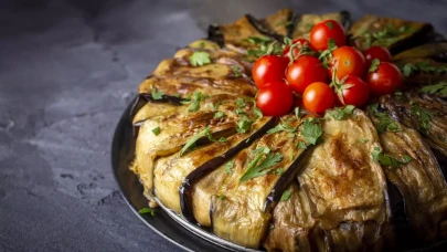 Bir Dilim Yetmeyecek! Bu Patlıcan Kapama Tarifi Damaklarınızda Taht Kuracak