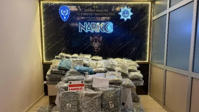 Kapıkule'de şok! Valizlerde yüzlerce kilo uyuşturucu çıktı