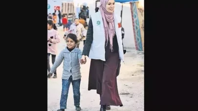 Gamze Özçelik’ten Gazzeli Mazlumlara Hayat Veren Dokunuş: Bombalar Altında Ekmek Fırını Kurdu