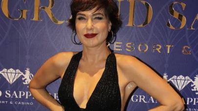 Yeni İmajıyla Sahneye Çıktı, Herkes Şaşırdı: Şevval Sam Fark Yarattı!