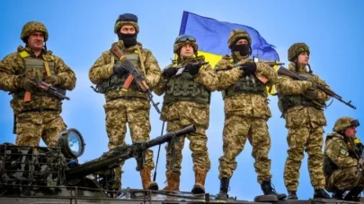 Savaş bitmiyor! Ukrayna’da sıkıyönetim 3 ay daha uzatıldı