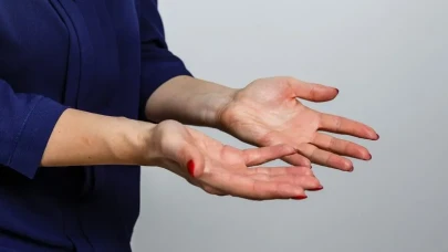 El Titremesi Masum Değil! Altında Yatan Tehlike Sandığınızdan Büyük