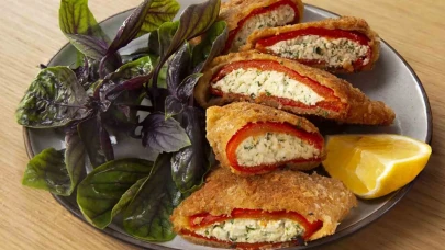 Çıtır Dışı, Lezzetli İçiyle Peynirli Biber Böreği Tarifi Olay Yaratıyor!