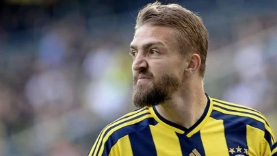 Caner Erkin Biyografisi? Milli Furbolcu Aslen Nereli, Evli Mi, Eşi Kim, Kaç Yaşında, Boyu ve Kilosu, Kimdir?