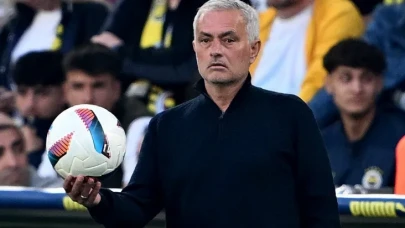 Jose Mourinho Derbi İsyanı: Hakemi Konuşmaktan Yoruldum!