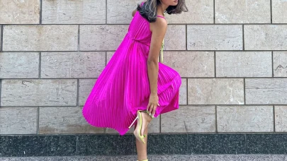 Parlak Pembe Geri Döndü! Yazın En Güçlü Moda Trendi