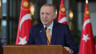 Erdoğan'dan Türkiye yüzyılı vizyonuyla üçlü çıkış: Yeni anayasa ,enerji hamlesi, güçlü aile!