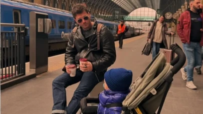 Kıvanç Tatlıtuğ ve Oğlu Kurt Efe Bayramda Göz Kamaştırdı