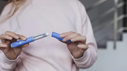 İngiltere'de "Zayıflama Enjeksiyonu" Skandalı: Yoğun Bakımlık Oldu, Üç Kadın Gözaltına Alındı