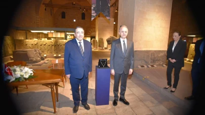 Türkiye'den Kültürel Diplomasiye Örnek Adım: Mochica Kolyesi Yurduna Döndü