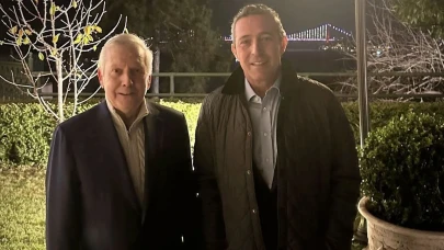 Koltuğu sallanan Ali Koç, Aziz Yıldırım ile bir araya geldi
