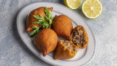 Tam Ölçülü İçli Köfte Tarifi: Dışı Çıtır, İçi Bol Lezzet!
