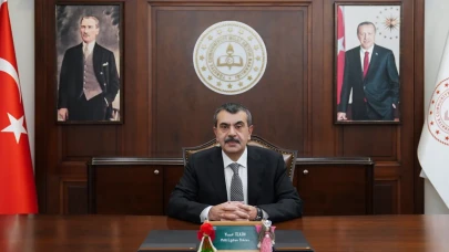 Bakan Yusuf Tekin’den 19 Mayıs Mesajı: “Gençlerimizle Türkiye daha da güçlenecek”