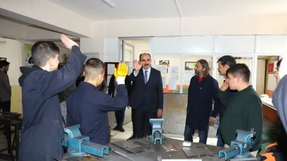 Öğrenciler üretiyor: Konya Lisesi plastik sektörüne adım attı!