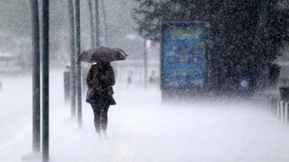 Ankara'da Sağanak ve Dolu Yağışı Hayatı Felç Etti!