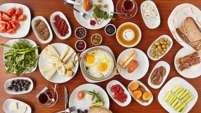 50 Yaş Üstü Anneler İçin Kahvaltıda Dev İndirim – Detaylar Burada!