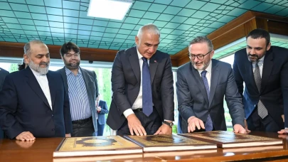 Kültür Bahçesinde Tarihî Buluşma: İstanbul Mushafı Göz Kamaştırdı