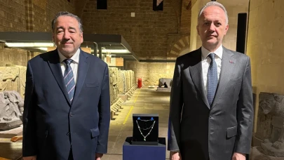 Moche Kolyesi Anlamlı Törenle Teslim Edildi