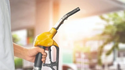 Akaryakıtta şok indirim! Motorin benzinden ucuzluyor